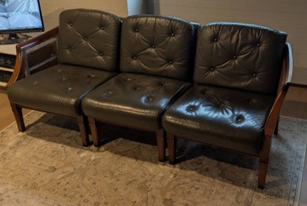 埼玉県川越市でカリモクのソファを買取させていただきました。