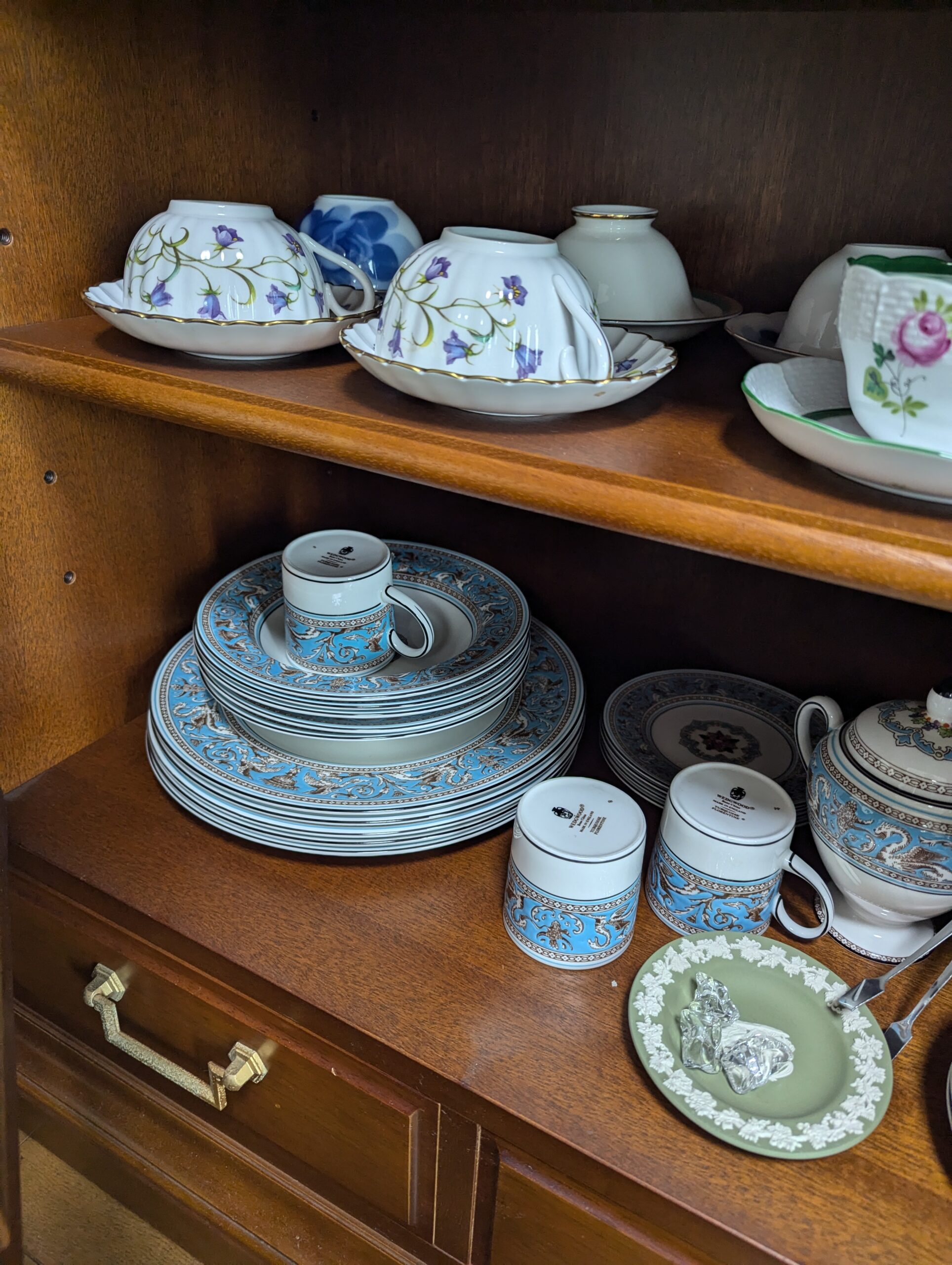 所沢市で洋食器の買取に伺って参りました。