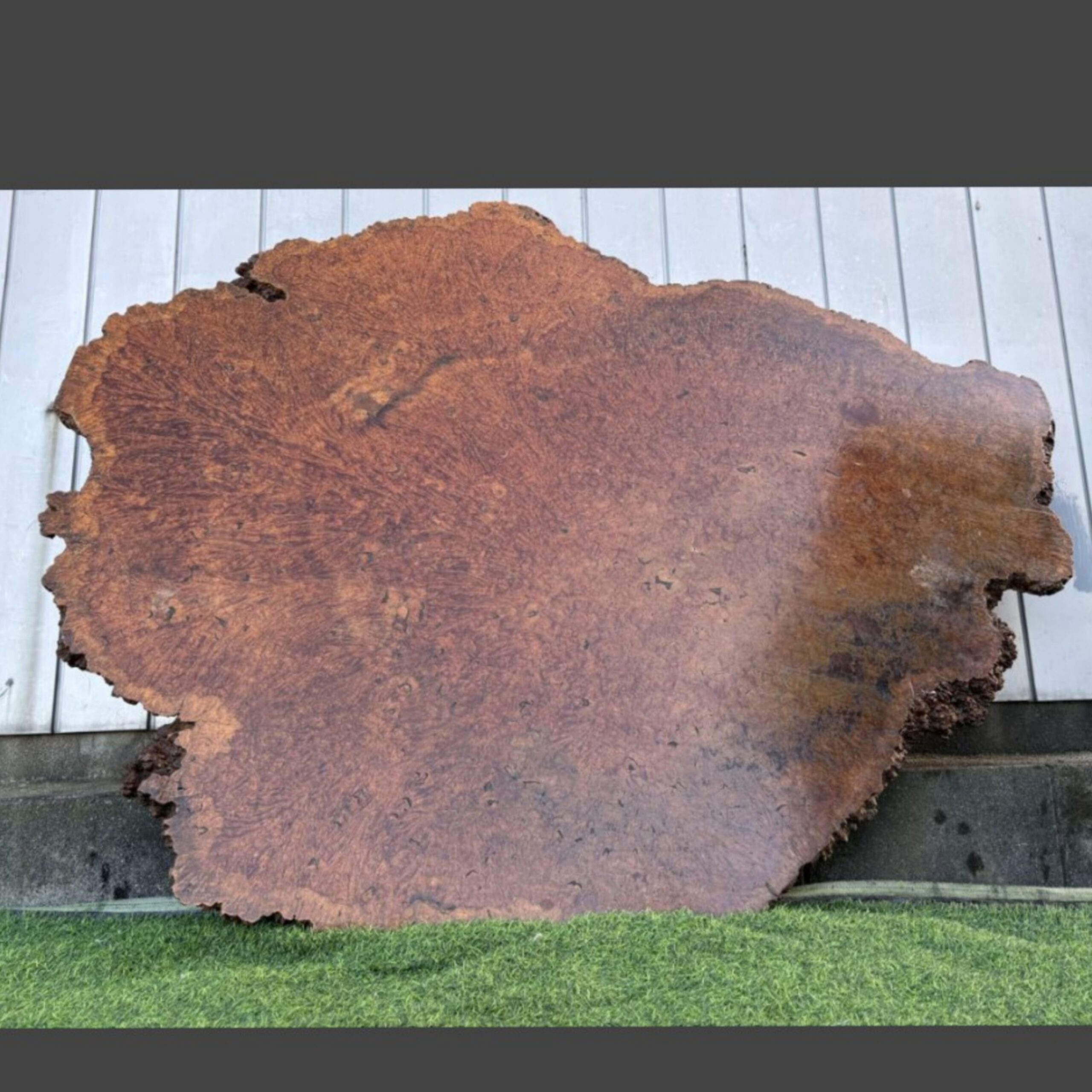 八王子市にて花梨座卓の買取に伺って参りました。